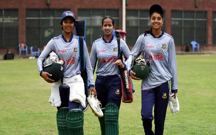 অস্ট্রেলিয়া বিপক্ষে মাঠে নামছে বাংলাদেশ